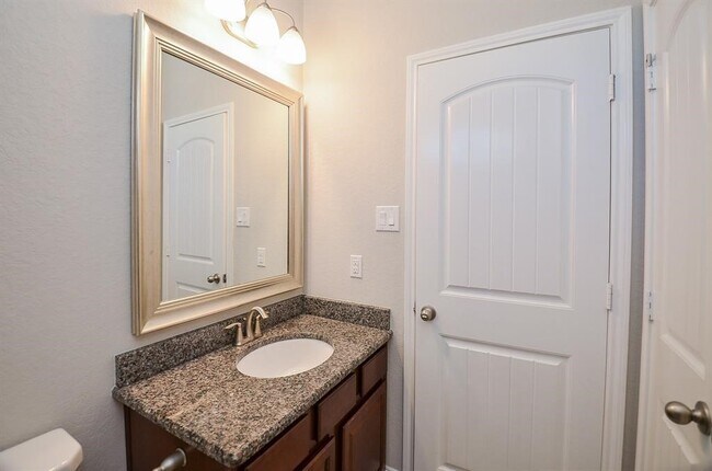 Building Photo - 19202 Presa Canyon Dr