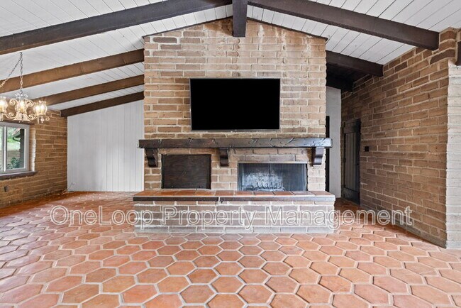 Building Photo - 4085 Via Palo Verde Lago