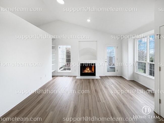 Building Photo - "Charming 3-Bed Home in Renton with Granite Elegance & Spacious Living!"