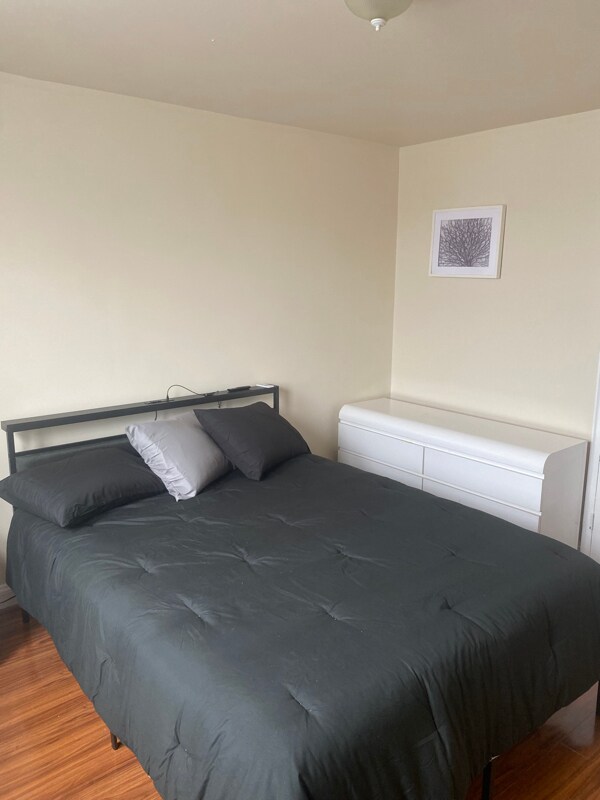 Building Photo - 4309 Norfolk Ave