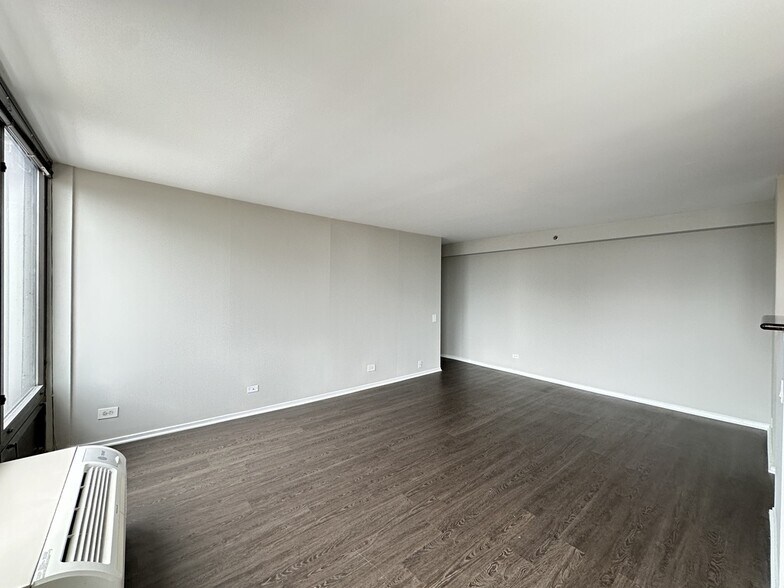 Building Photo - 4334 N Hazel St