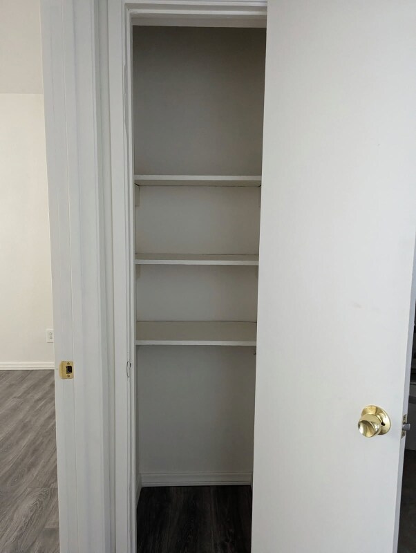 Building Photo - 3332 Drew St