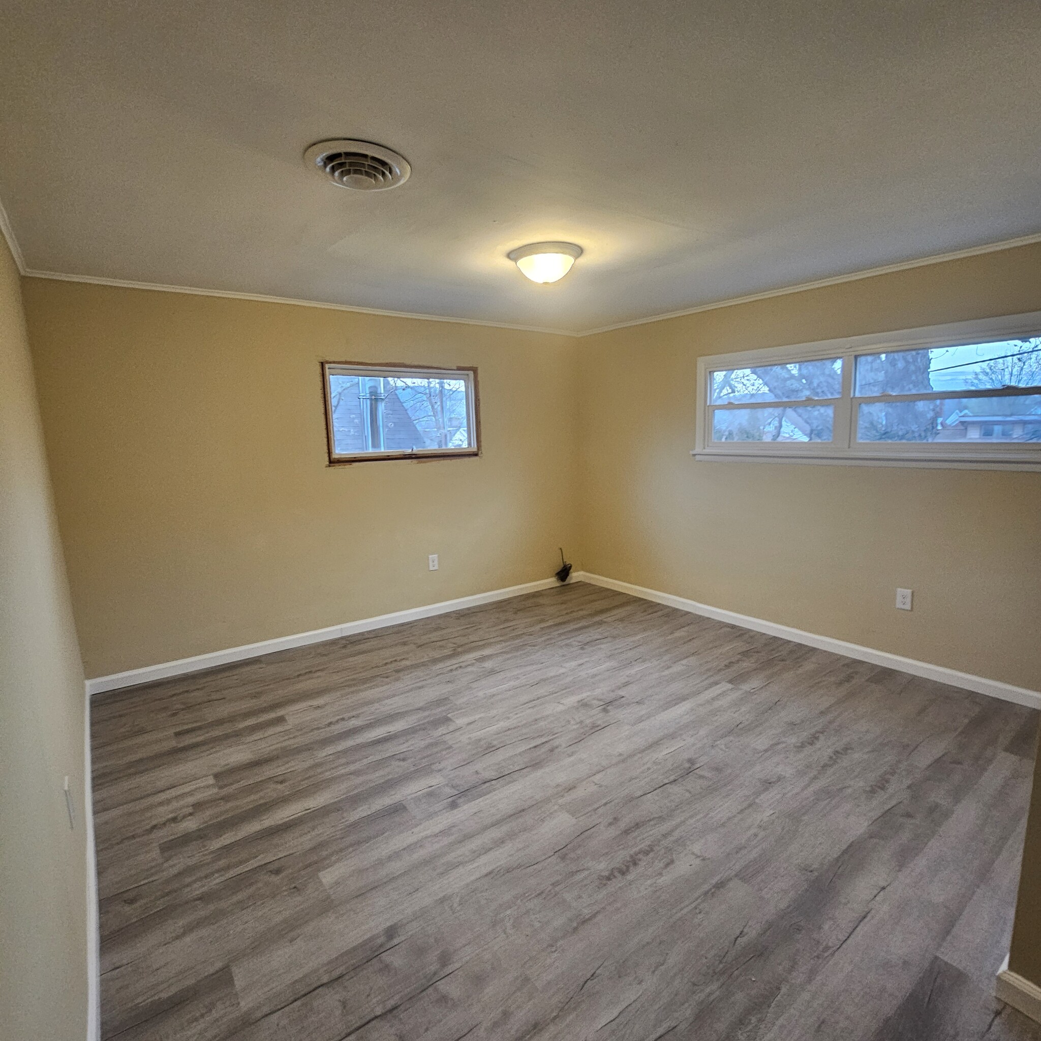 Building Photo - 94 7th Ave