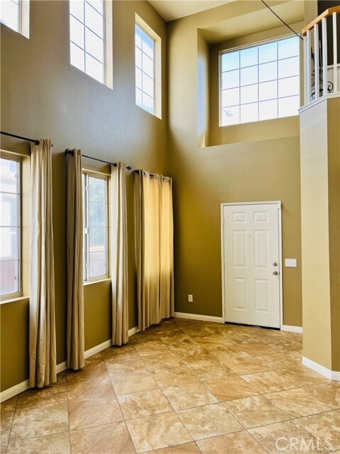 Building Photo - 15611 Outrigger Dr