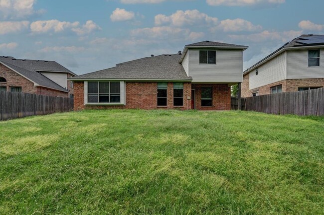Building Photo - 5755 Skinner Way