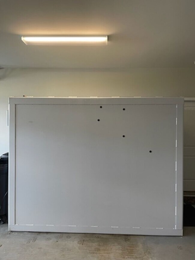 Building Photo - Move In Ready!!