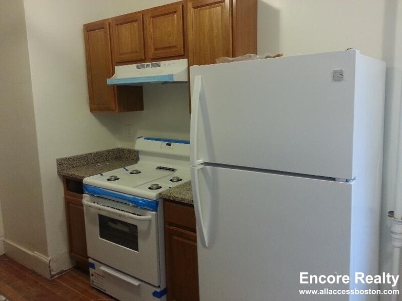 Building Photo - 1615 Commonwealth Ave