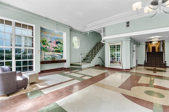 Building Photo - 1051 Meridian Ave