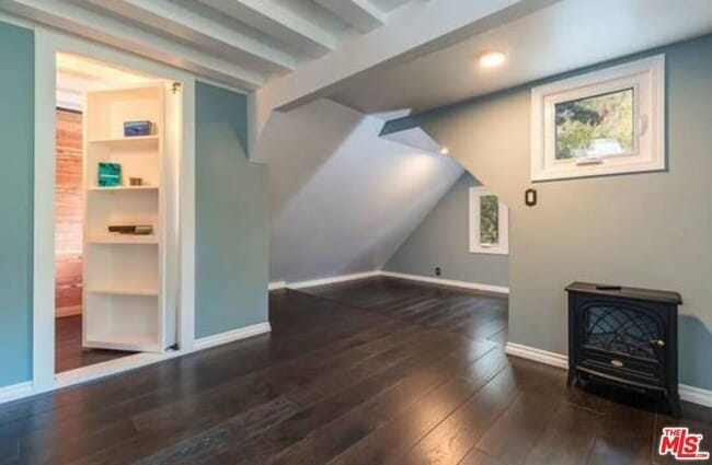 Building Photo - 638 N Topanga Canyon Blvd