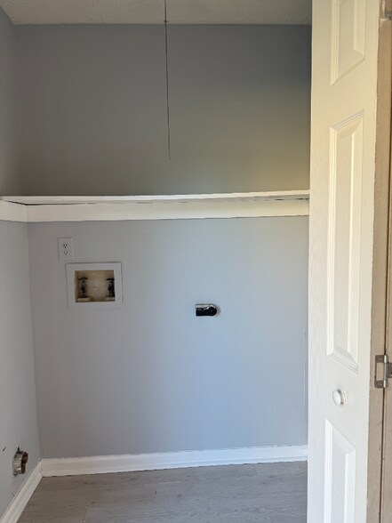Building Photo - 36 Duiguid Dr