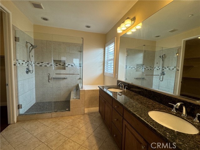 Building Photo - 4029 Villa Modena