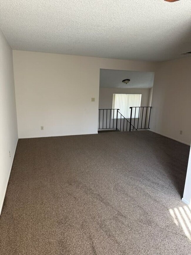 Building Photo - 3251 Triumph Ln