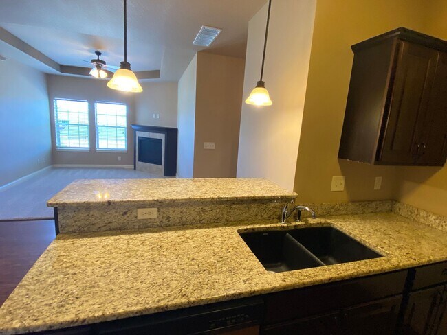 Building Photo - 2805 Northridge Pkwy