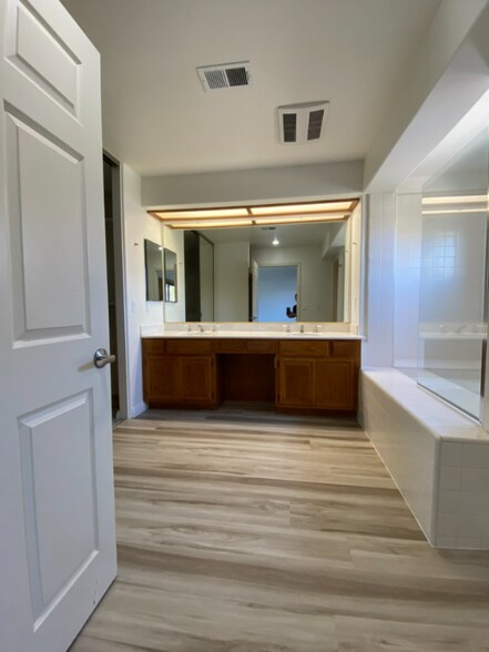 Building Photo - 7 Santa Rosa Ct