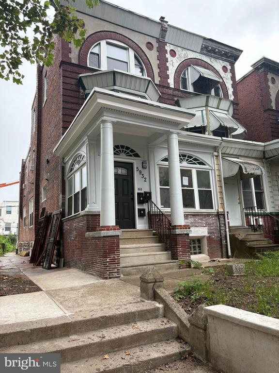 Building Photo - 5932 Walnut St