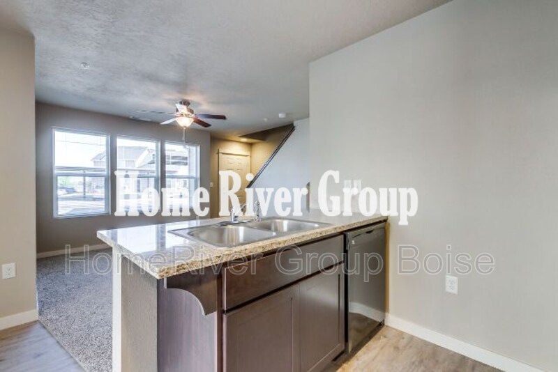 Building Photo - 4771 N Morninggale Dr