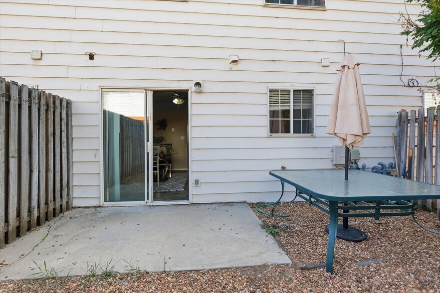 Building Photo - 147 W 1190 N