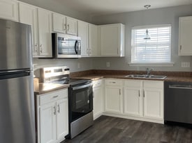 Building Photo - 2133 Welsh Dr