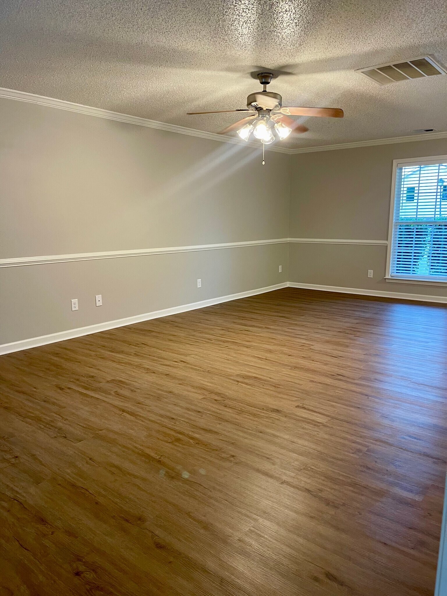 Building Photo - 105 Heber Trail