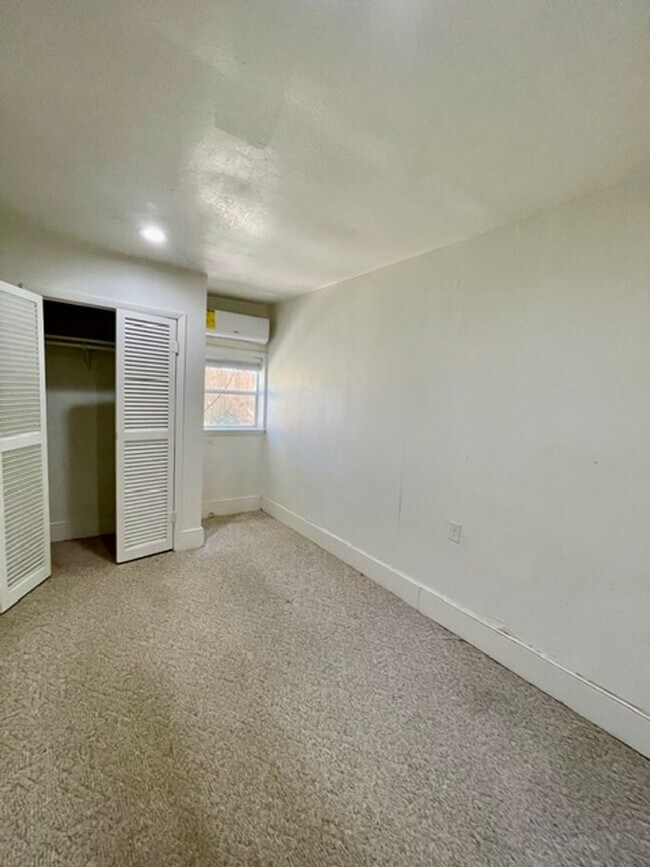 Building Photo - 2107 Morrow Ave