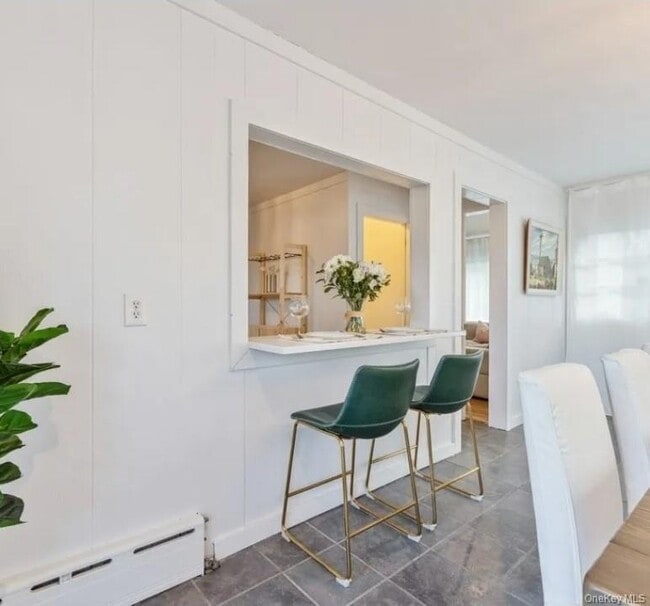 Building Photo - 1 Dogwood St