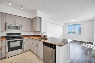 Building Photo - 1830 Radius Dr