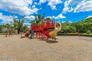 Building Photo - 404 Hepburn Rd