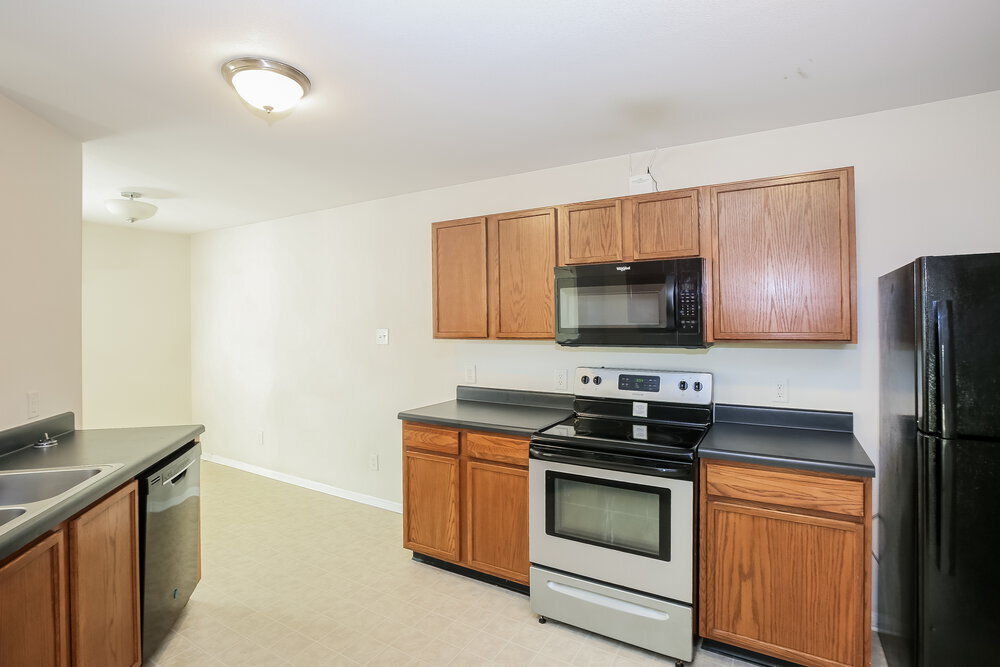 Building Photo - 7322 Fox Point Dr