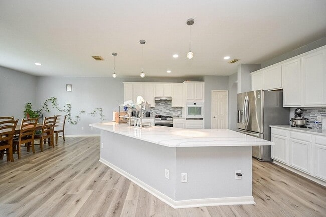 Building Photo - 6638 Autumn Sunset Ln