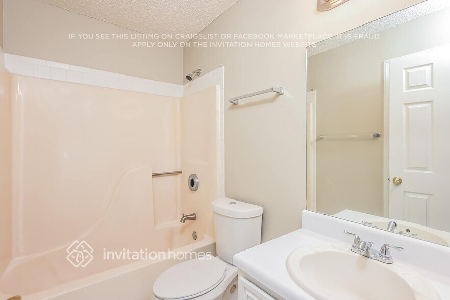 Building Photo - 3502 Baroney Ln SW