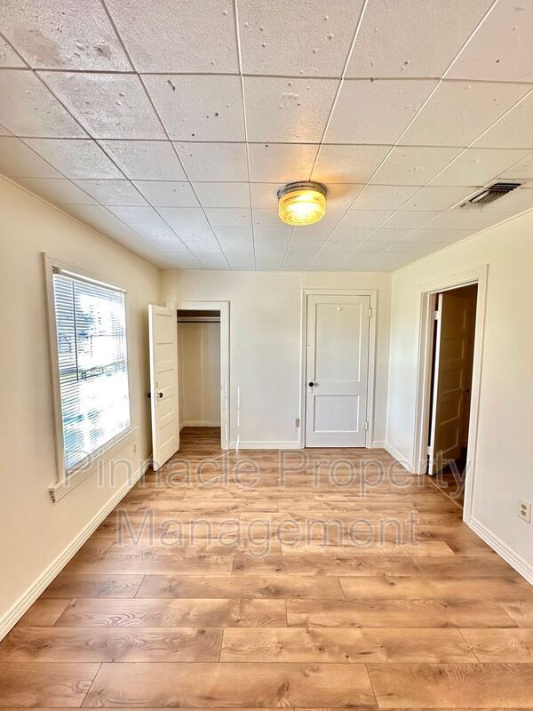 Building Photo - 3207 Grape Creek Rd