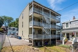 Building Photo - 39 Walnut Ave