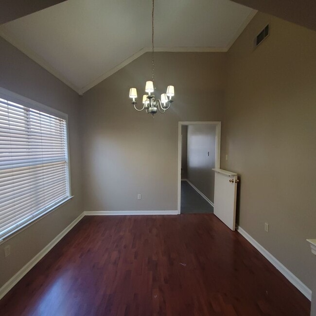 Building Photo - 3 Bedroom 2 Bath in Cordova off near Trinity and Sanga