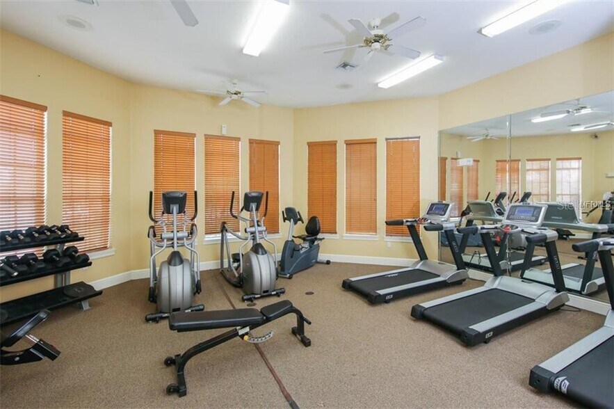 Building Photo - 8821 Manor Loop