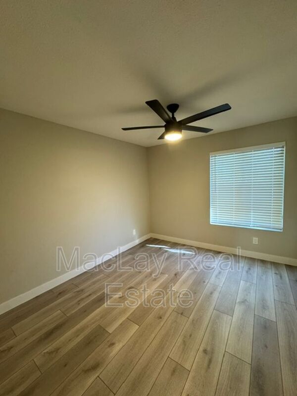 Building Photo - 4634 W Wagoner Rd
