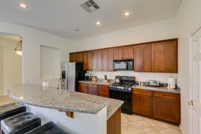 Building Photo - Elegant 3Bedroom/2.5Bath Furnished Home with Casita in Anthem Country Club