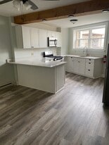 Building Photo - 564 Lincoln Ave