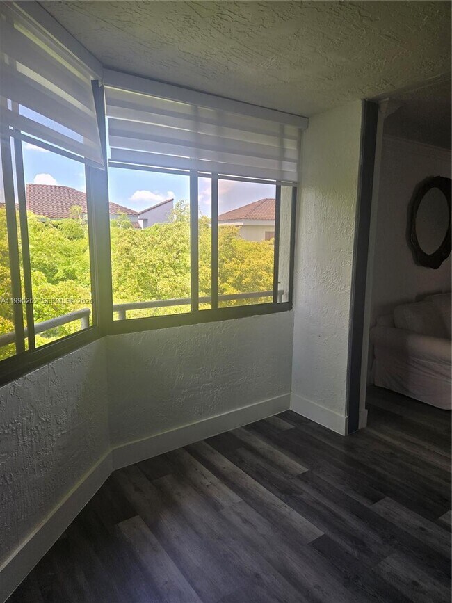 Building Photo - 8365 SW 152nd Ave