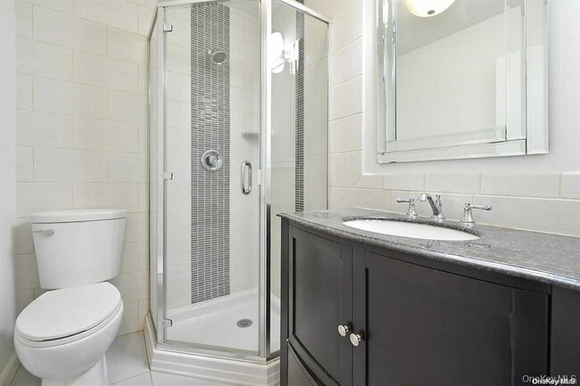 Building Photo - 6 Patricia St