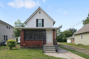 Building Photo - 315 S West St