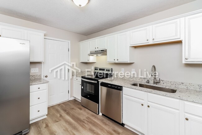 Building Photo - 3774 Cress Way Dr