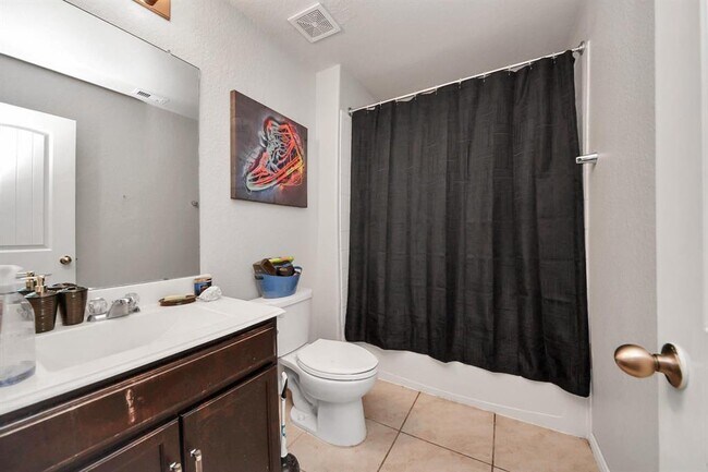 Building Photo - 18326 Trace Pointe Ln