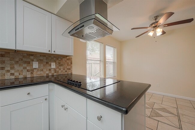 Building Photo - 15910 Tumbling Rapids Dr