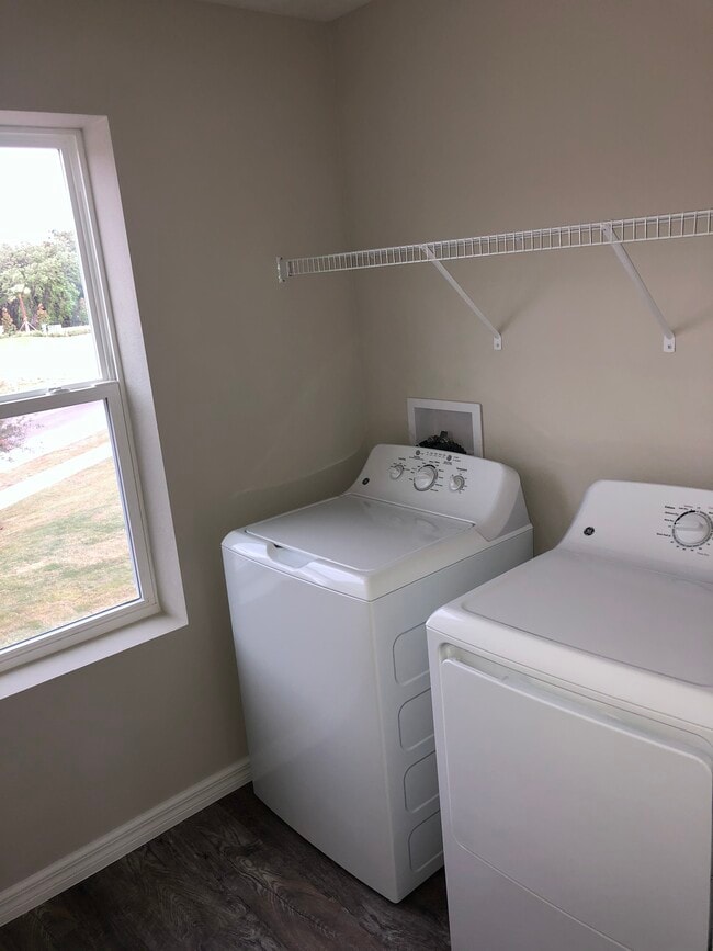 Building Photo - 13037 Pennybrook Dr