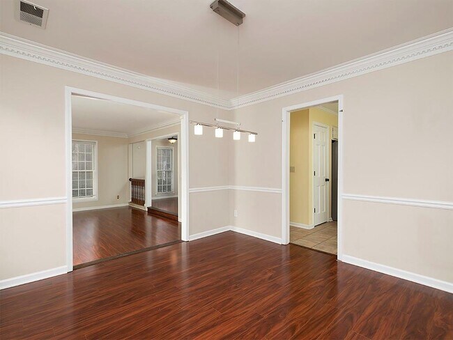 Building Photo - 8950 Carroll Manor Dr