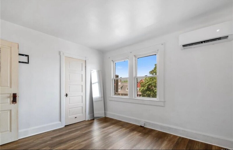 Building Photo - 256 Lehigh Ave