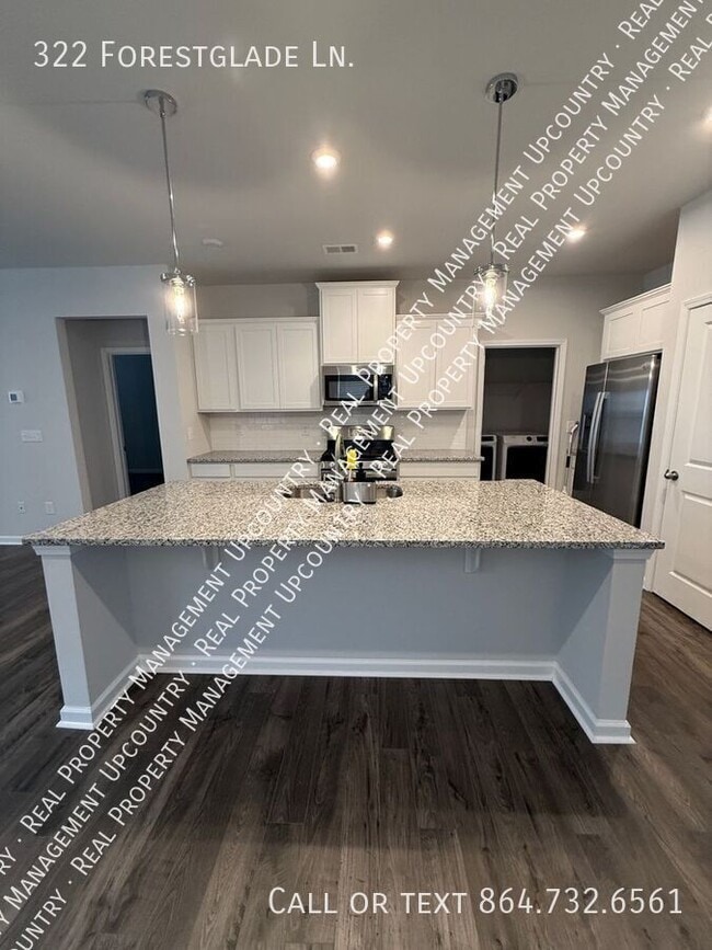 Building Photo - 322 Forestglade Ln