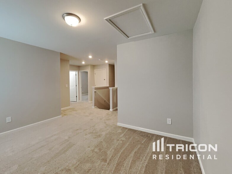 Building Photo - 4120 Devonwood Ct