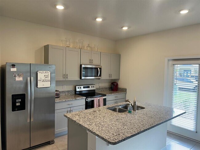 Building Photo - 3057 Meleto Blvd