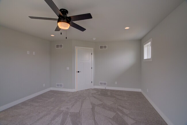 Building Photo - 4878 Arugula Rd